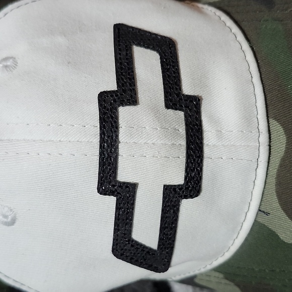VINTAGE INFINITY HEADWEAR CHEVROLET CHEVY BOW-TIE EMBROIDERED BLACK-SHINE HAT - Picture 2 of 11